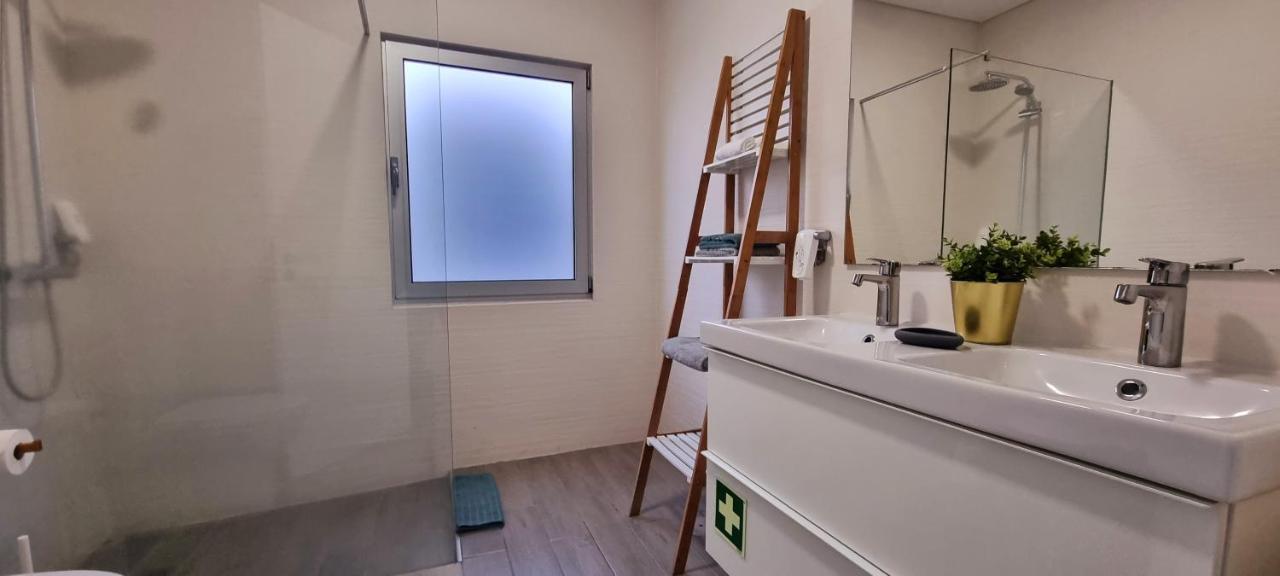 Ponta Delgada Bay House - Seascape Apartment מראה חיצוני תמונה